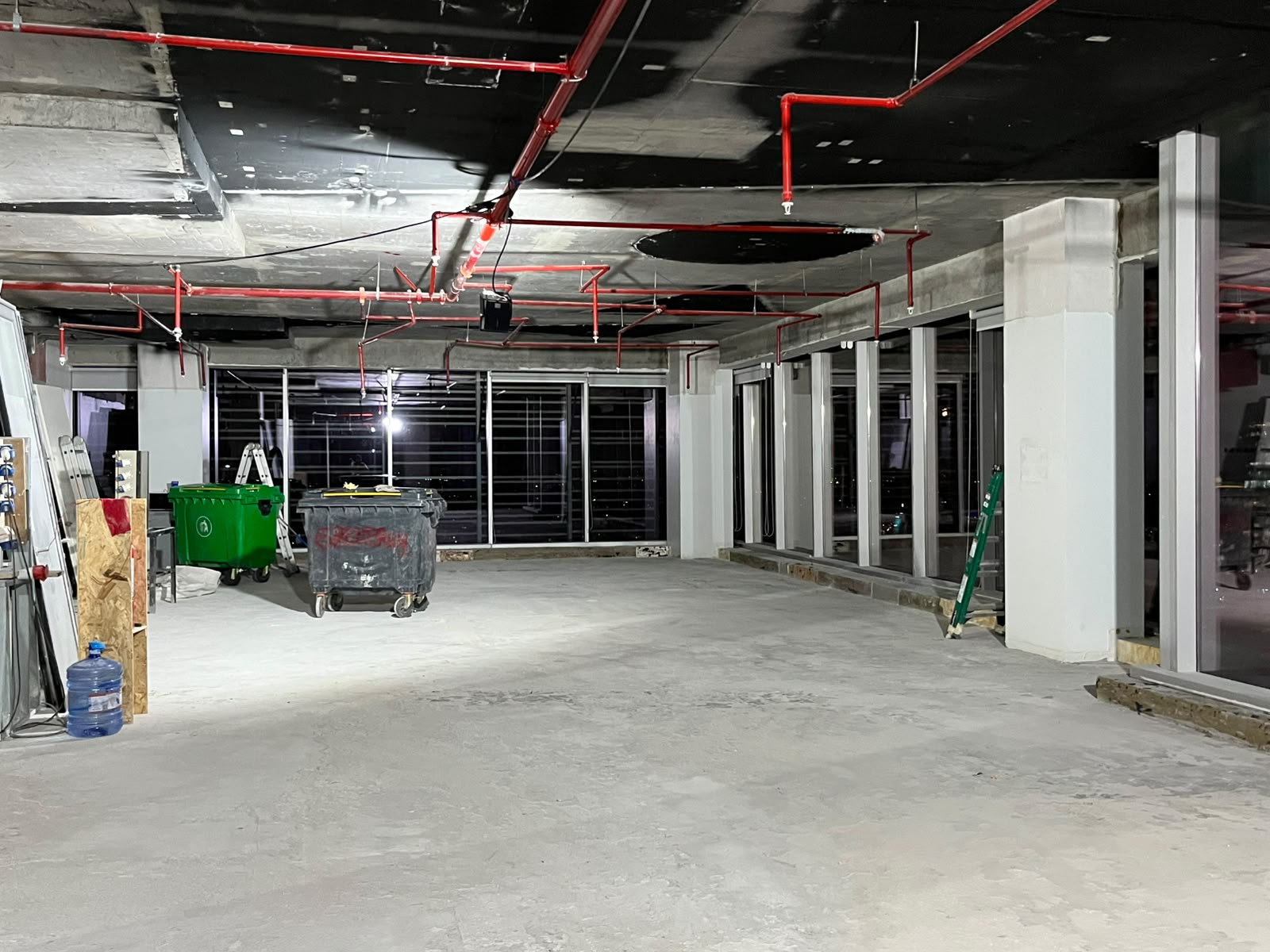 Demoliciones técnicas con equipos especializados - CLR Santiago